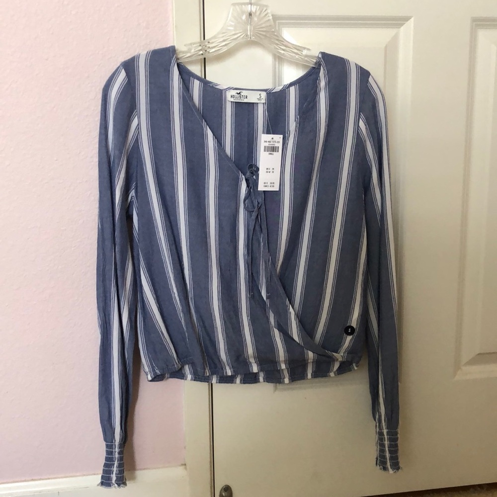 Hollister long sleeve crop top